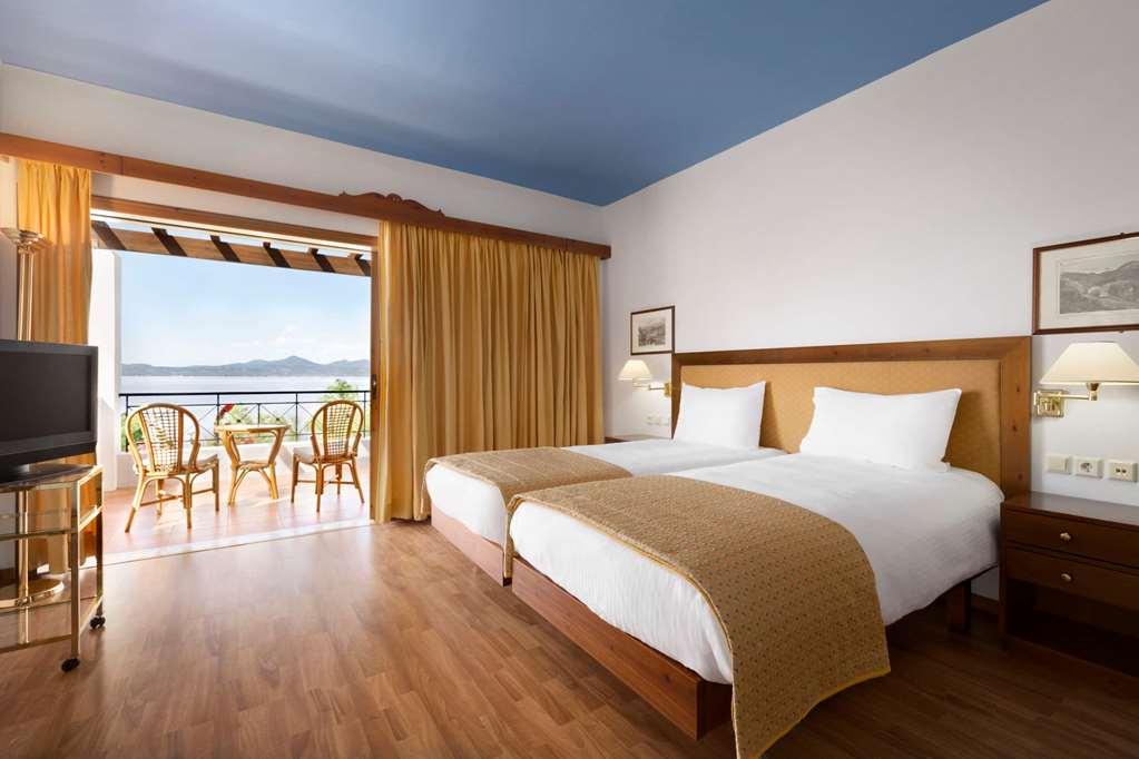 Ramada Loutraki Poseidon Resort Habitación foto